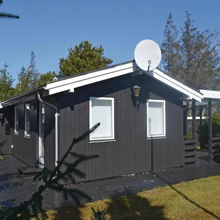 Three-bedroom Holiday In * Gedser